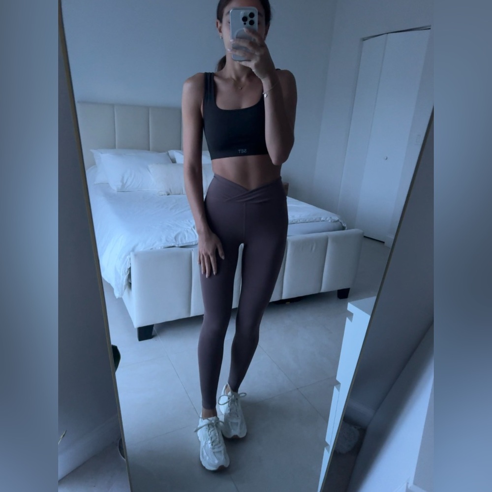 Brown workout leggings